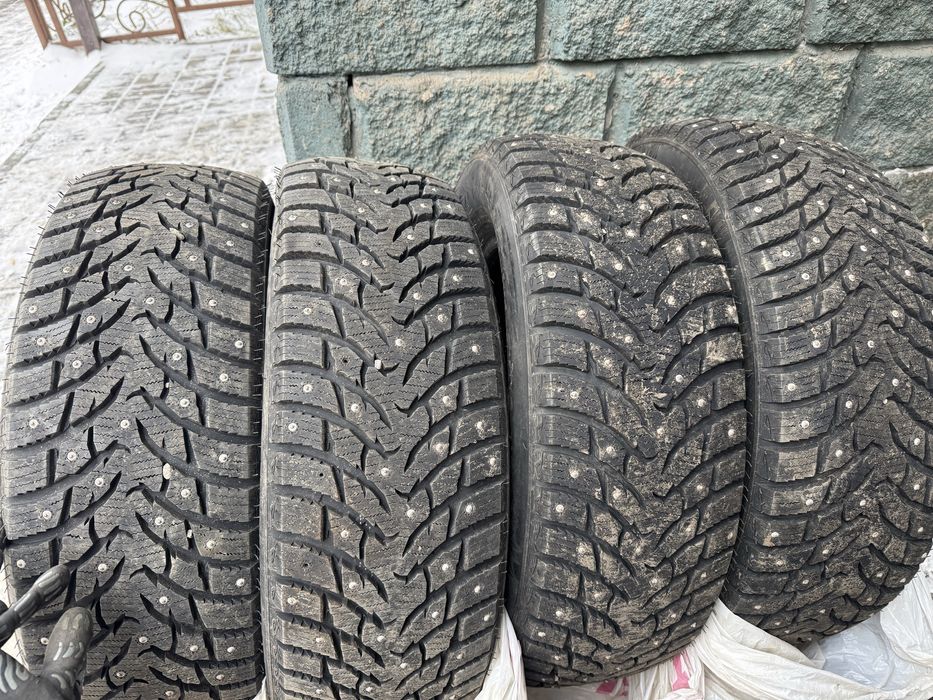 Шины зимние шипованные 215/65/16 Powertrac