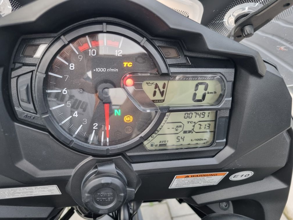 Suzuki Vstrom 1000 !! 7.491 km !! 2018