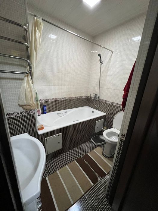 Продаётся 5 комнатная капитал банк