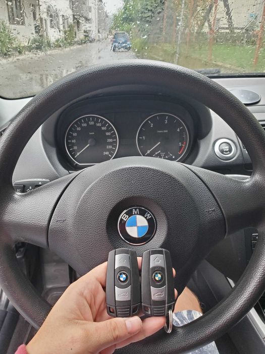 Deblocări uși auto / Copiere și Programare chei auto - Chei pierdute