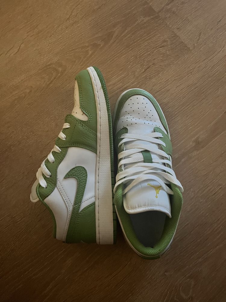 Обувки Nike Jordan 39
