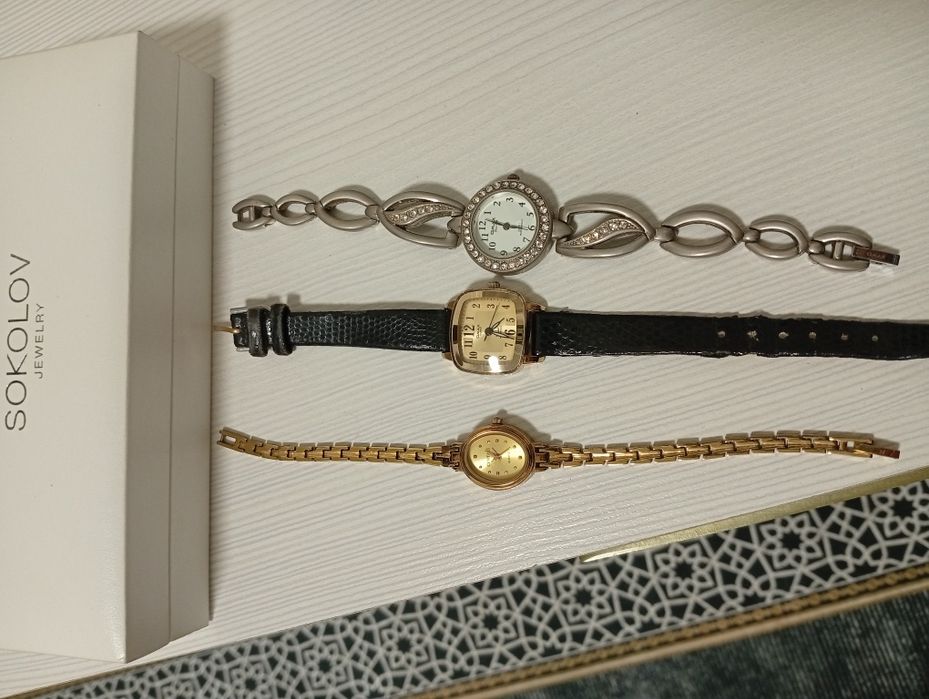 Продам часы женские и наборы бижутерии