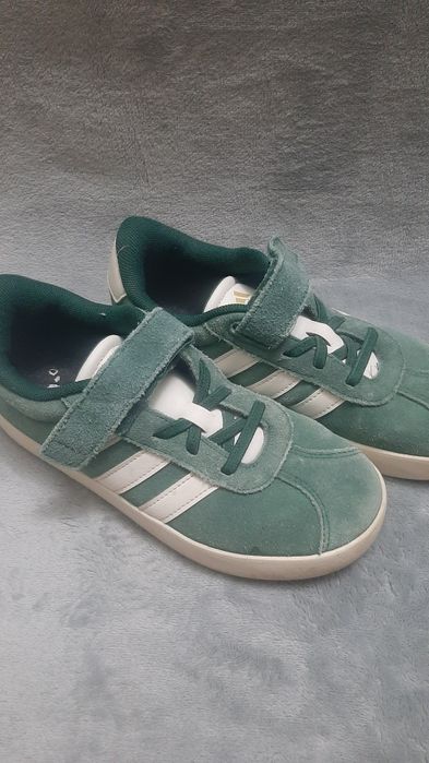 Adidasi adidas fete, mărimea 34!