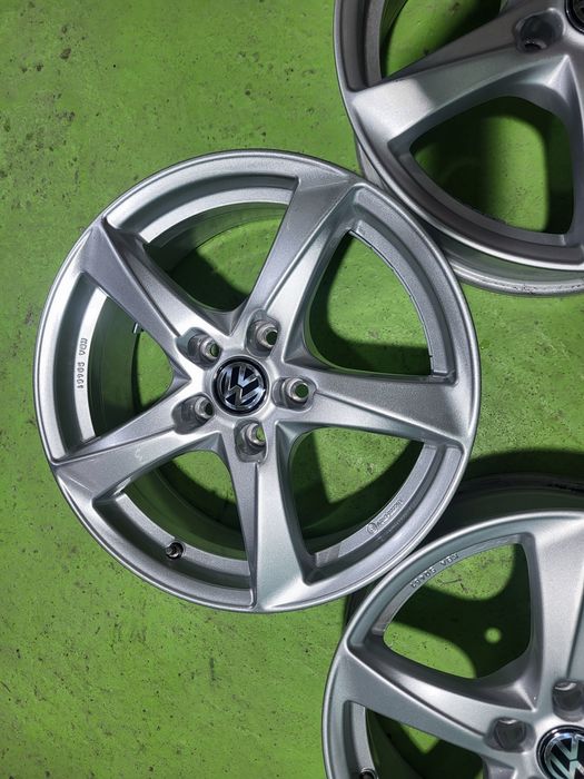 17 5x112 Vw Passat Touran Caddy Golf Skoda Audi
