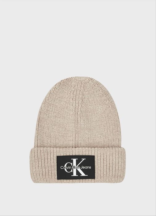 Продам шапку Calvin Klein