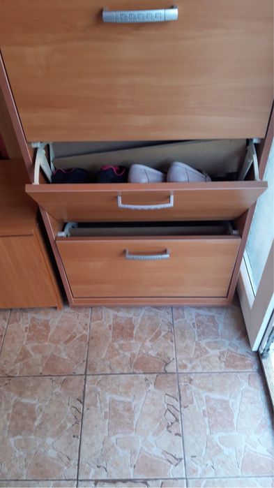 Cuier hol de vanzare