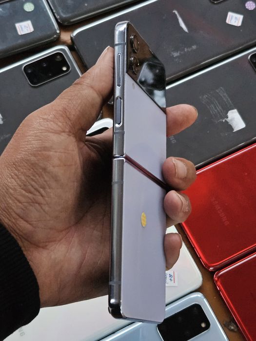 Samsung flip 4  5G  2sim o'tgan