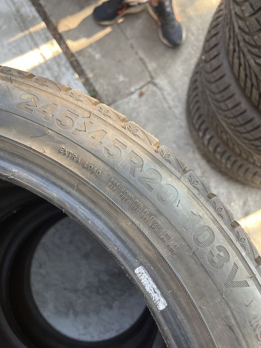 Зимни гуми 245/45/20