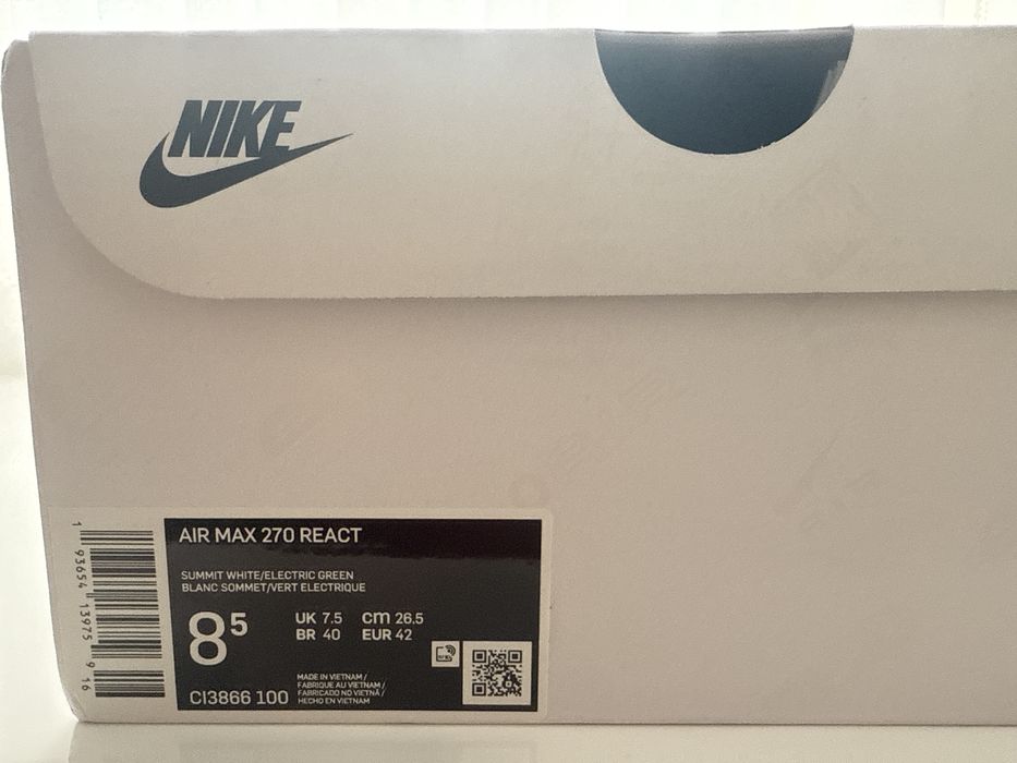 Nike Air Max 270 React 42 Noi in cutia originala