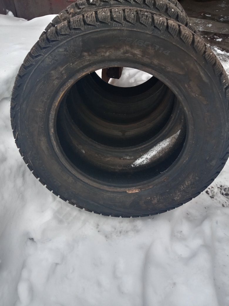 Шины на R 14. 4 шт . Диски на R14  4шт докатка в подарок  б/у в хороше