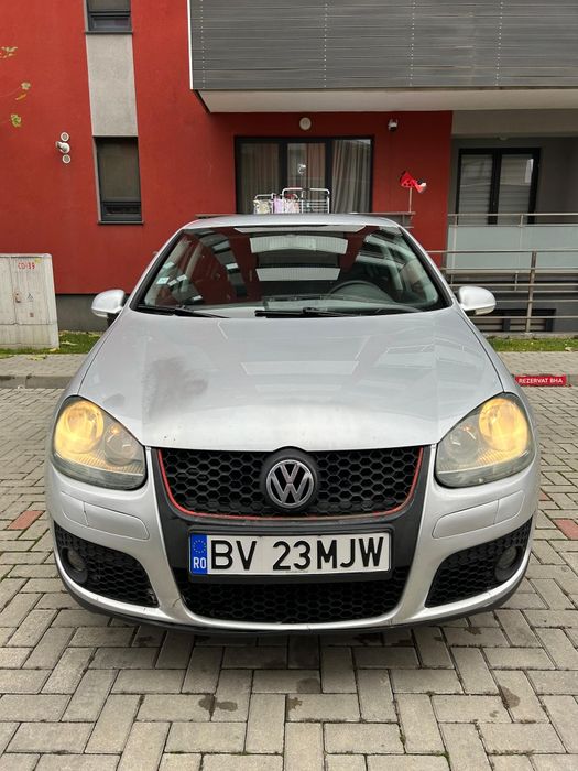 Vând Volkswagen Golf 5, 2.0 TDI 1900 € NEGOCIABIL