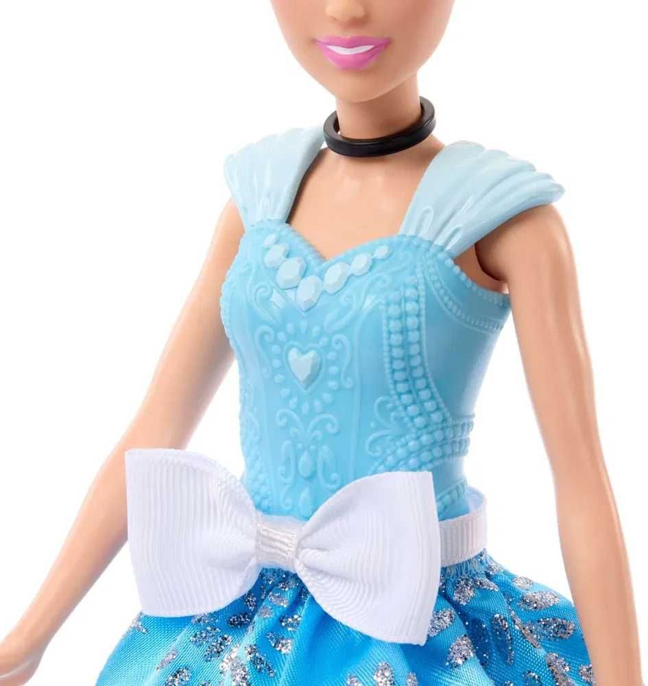Кукла Disney Princess Пепеляшка с кралска рокля гардероб и аксесоари