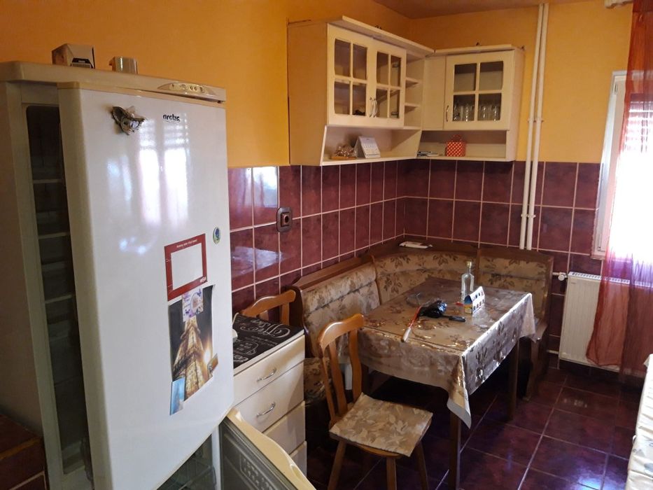 Închiriez apartament 2 camere Rogerius Oradea