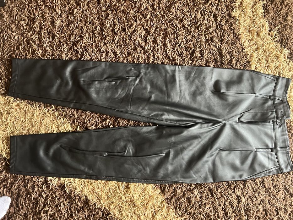Pantaloni pilele cu talie inalta