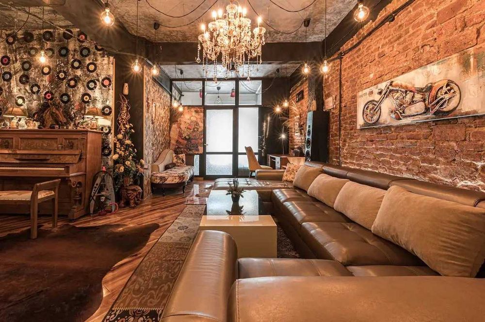 Продава се Тристаен апартамент в София, Център - 83 кв.м за 3133 €/кв.м - Снимка #1