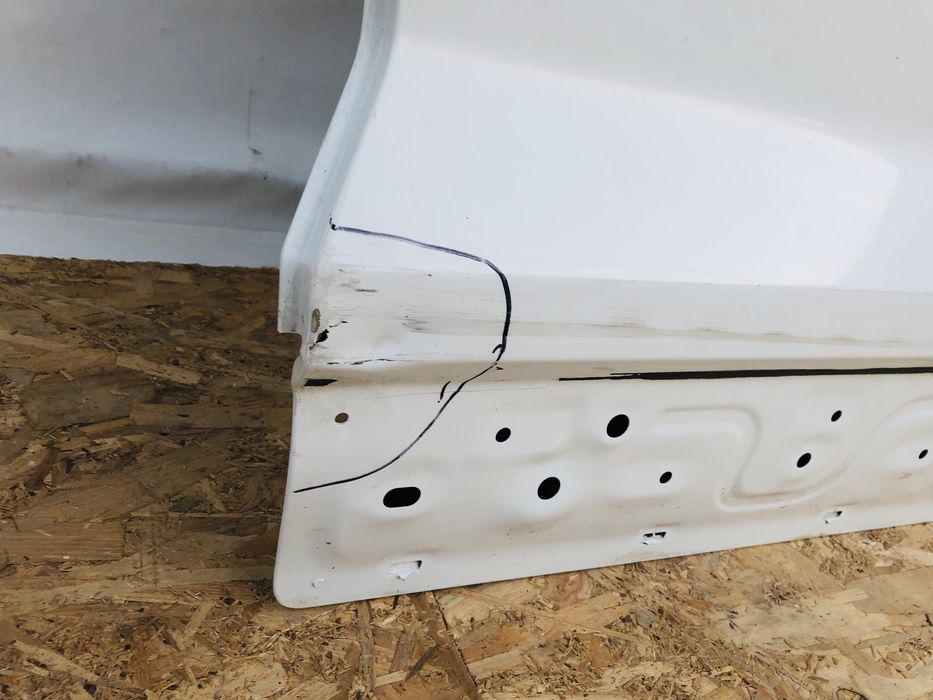 Usa stânga spate VW Touareg CR după 2018