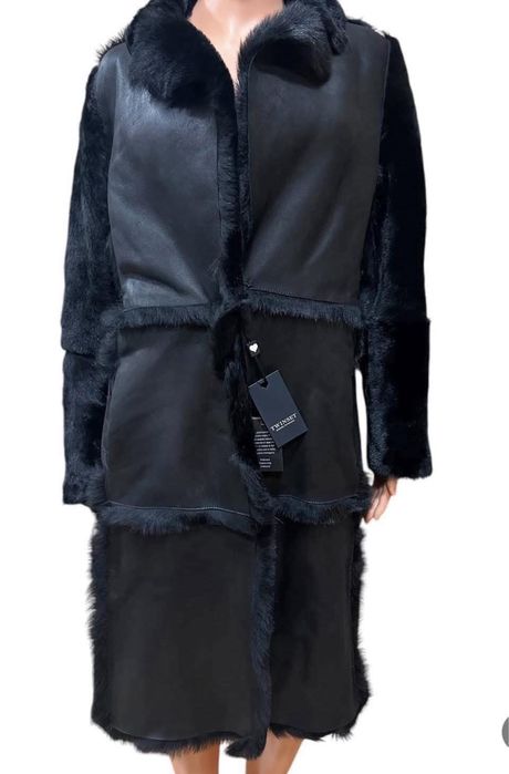 Ново черно палто Twinset, двулицево, 100% агнешка кожа, М размер