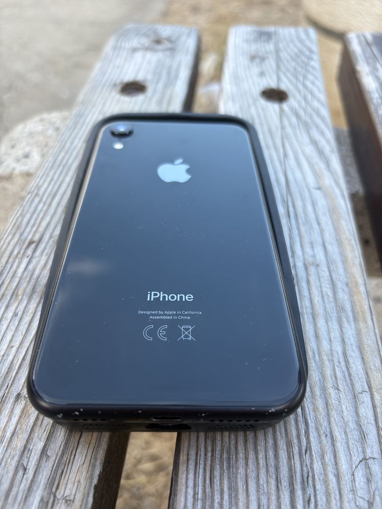 Продавам iphone XR