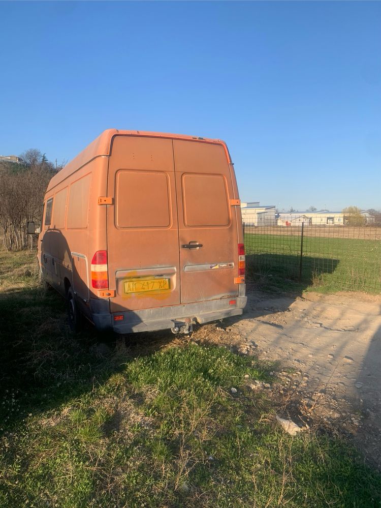Autoutilitara Mercedes Sprinter 312