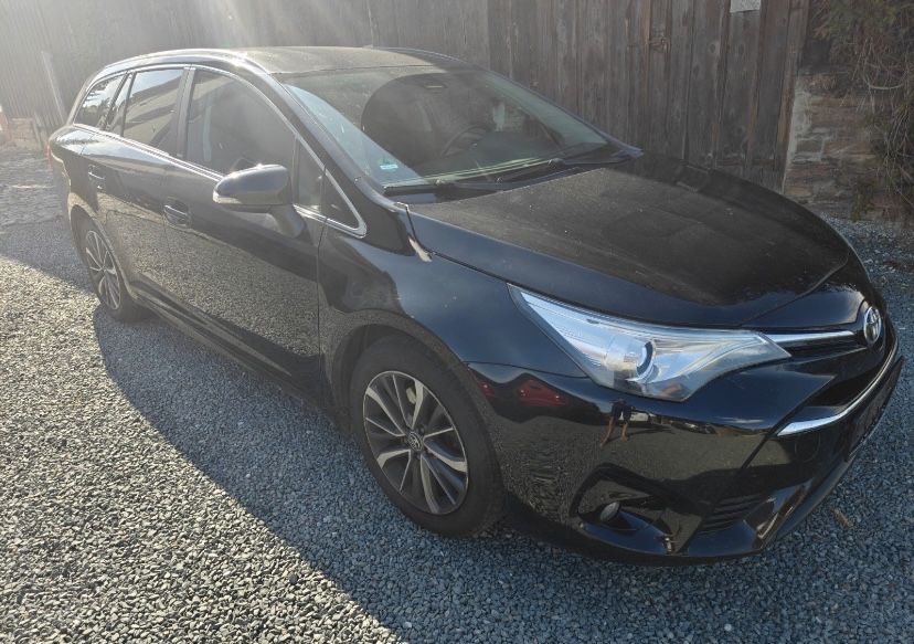 Toyota Avensis Touring Sports Edition-S