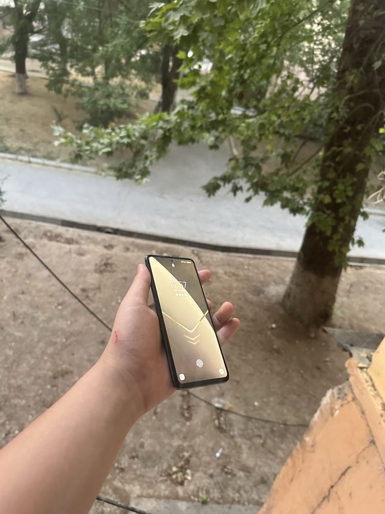 Samsung a 51 4g 4/64 sotildi