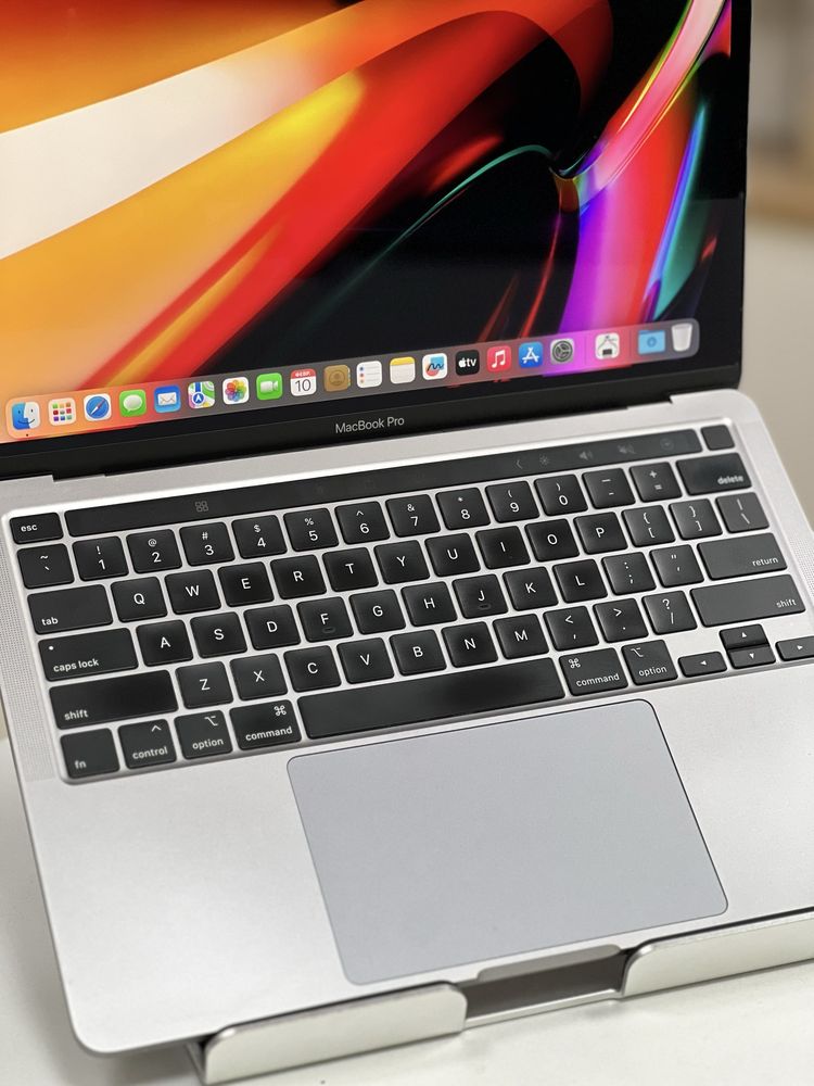 MacBook Pro 2020 | Intel Core i5 | ОЗУ 8Gb | SSD 256Gb