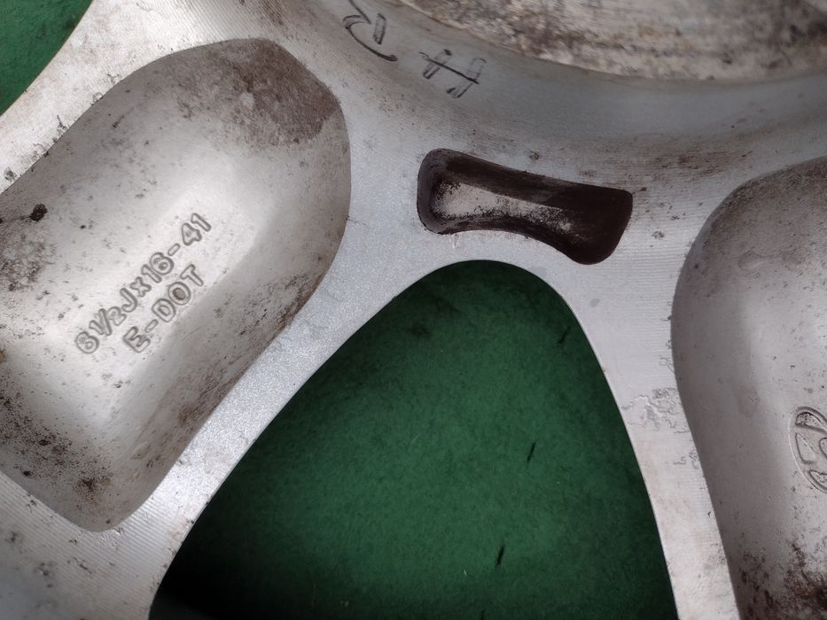 Топ състояние 16-5x114.3 EТ41. 6.5j Хюндай Туксон 2