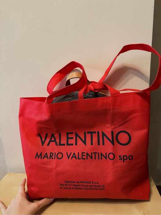 Оригинална нова дамска раница VALENTINO