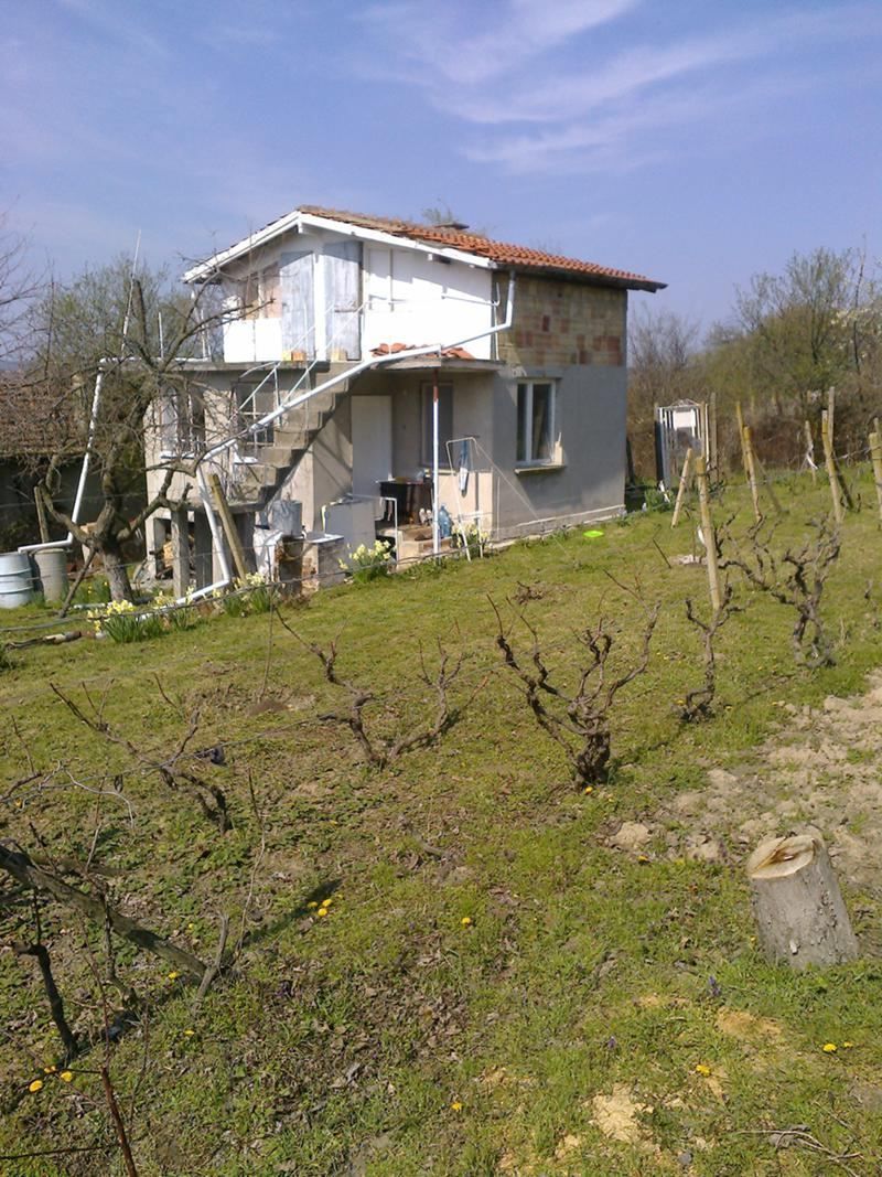 Парцел в Варна, област-с.Бенковски площ 600 кв.м.