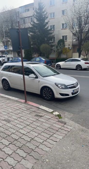 Opal Astra H 2010 1.7