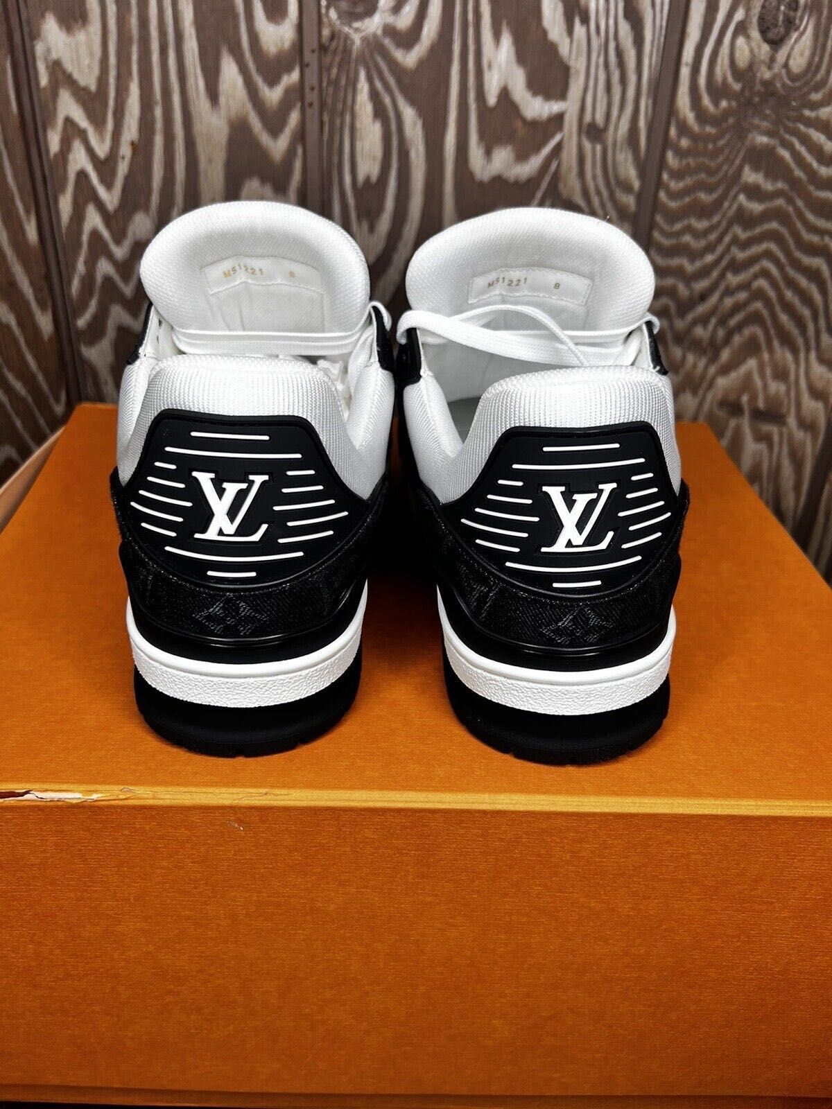 Louis Vuitton LV Black Adidasi Sneakers - DISCOUNT