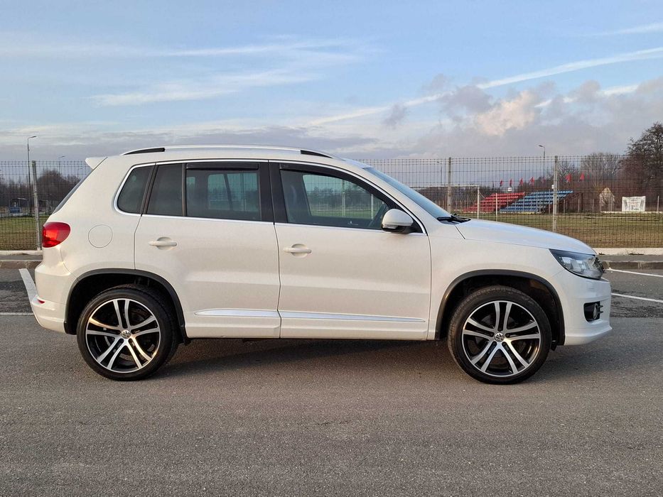 Volkswagen Tiguan 1.4 TSI 4Motion Sport & Style R_Line