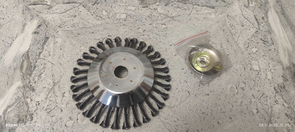 Perie sarma, tip cupa, cu toroane, pentru motocoasa/trimmer, otel