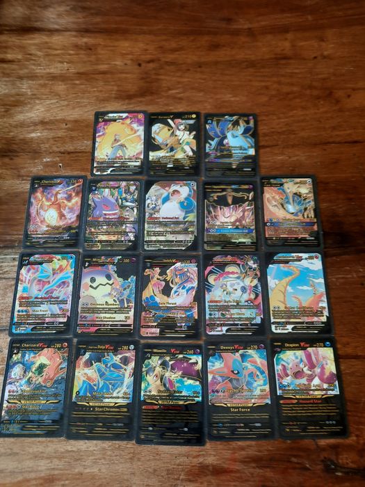 Vând carți pokemon:vstar,vmax,gx,v și simple.
