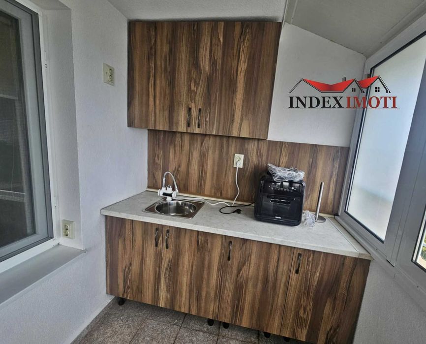 3-стаен апартамент-148кв.м,паркомясто и Голяма тераса с кухня