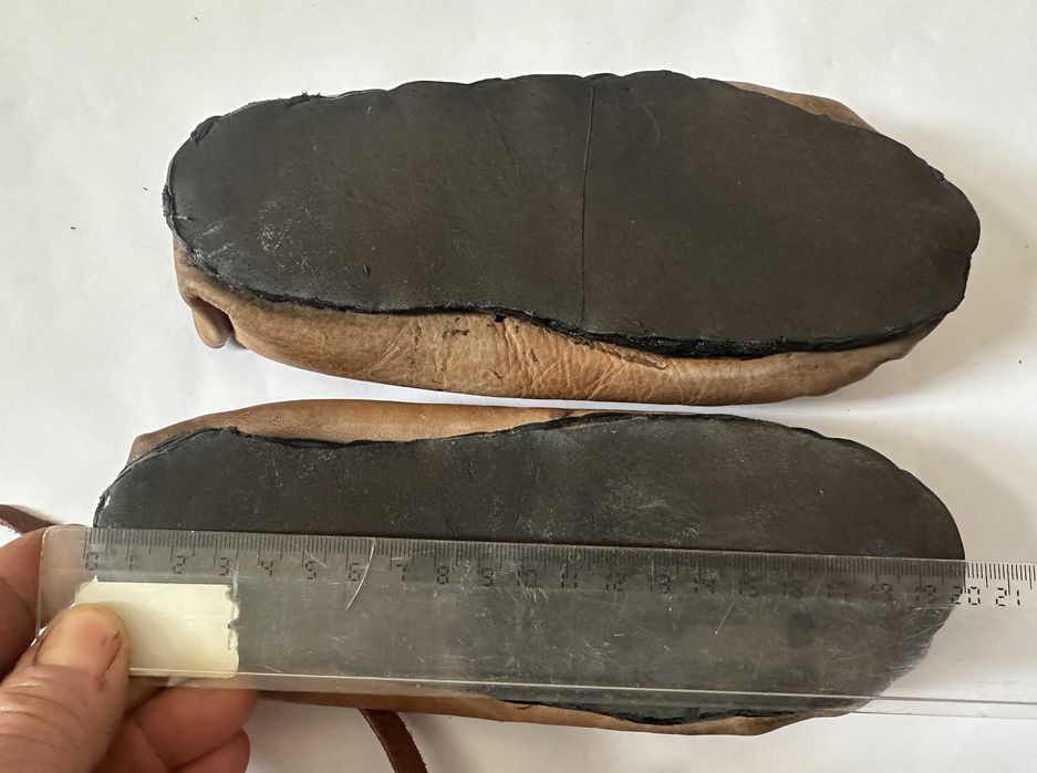 Opincute pentru copii, din piele