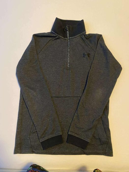 Оригинална блуза на UNDER ARMOUR