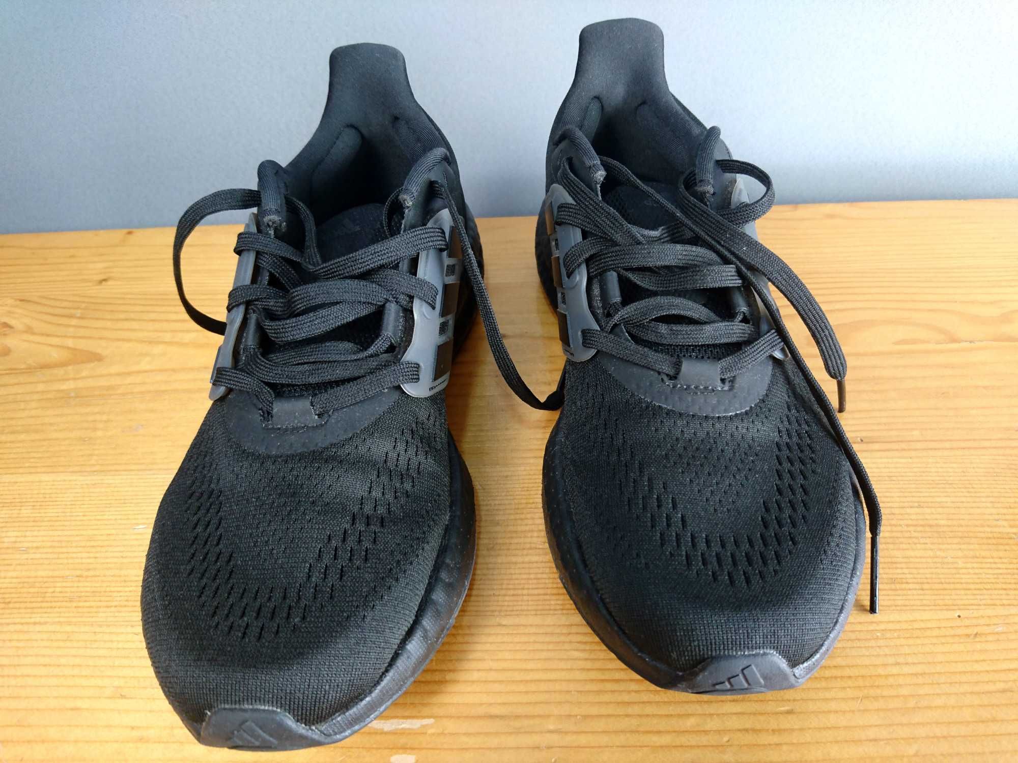 Мъжки Черни Маратонки за Бягане Adidas Pureboost 22