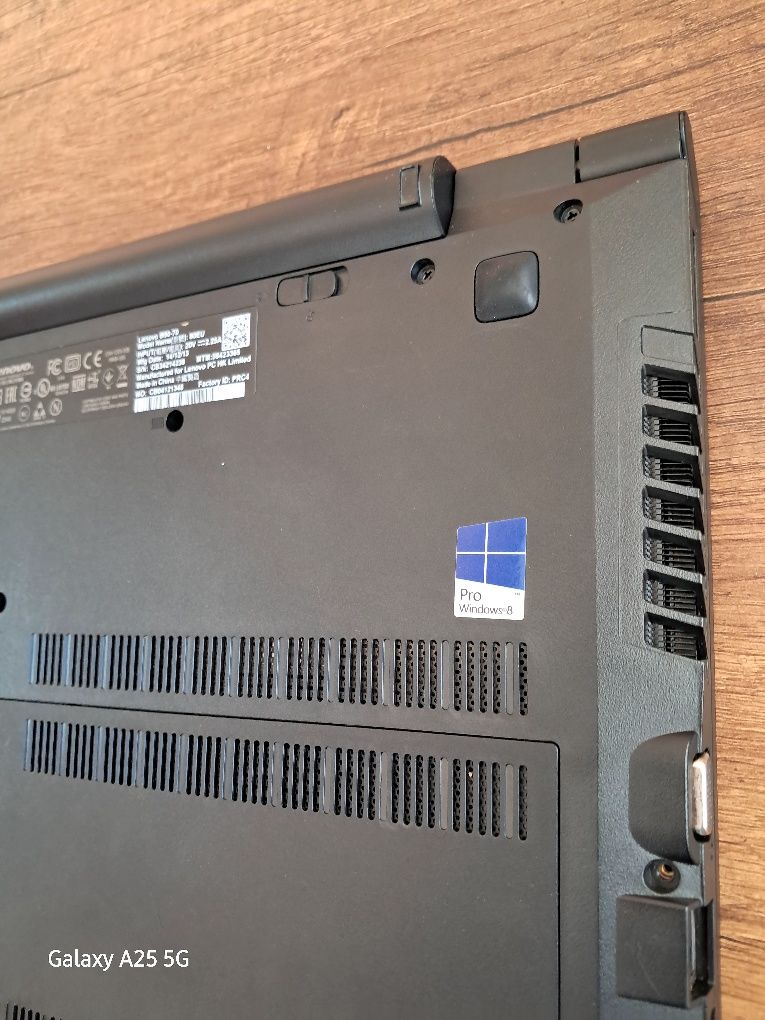 LENOVO лаптоп Перфектен