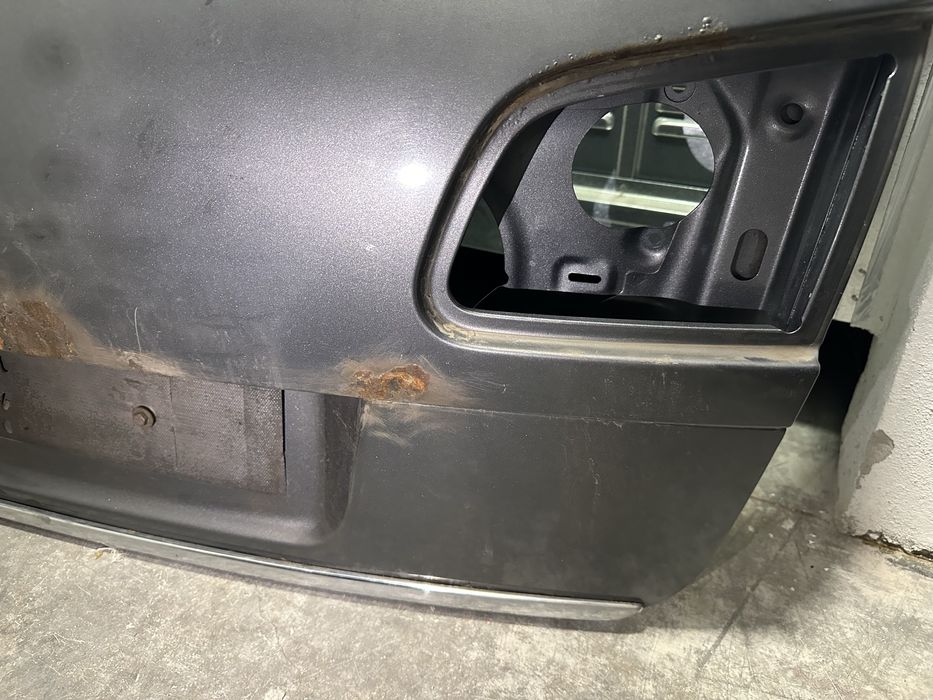 Haion pentru Passat B6 Break
