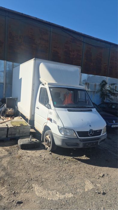 Mercedes Sprinter 413 cititi descrierea