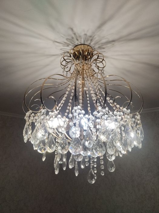 Люстра под хрусталь