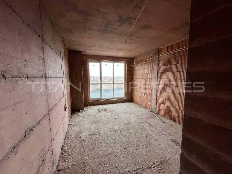 Тристаен в ж.к. Остромила