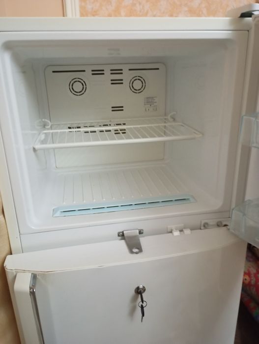 Холодильник елжи