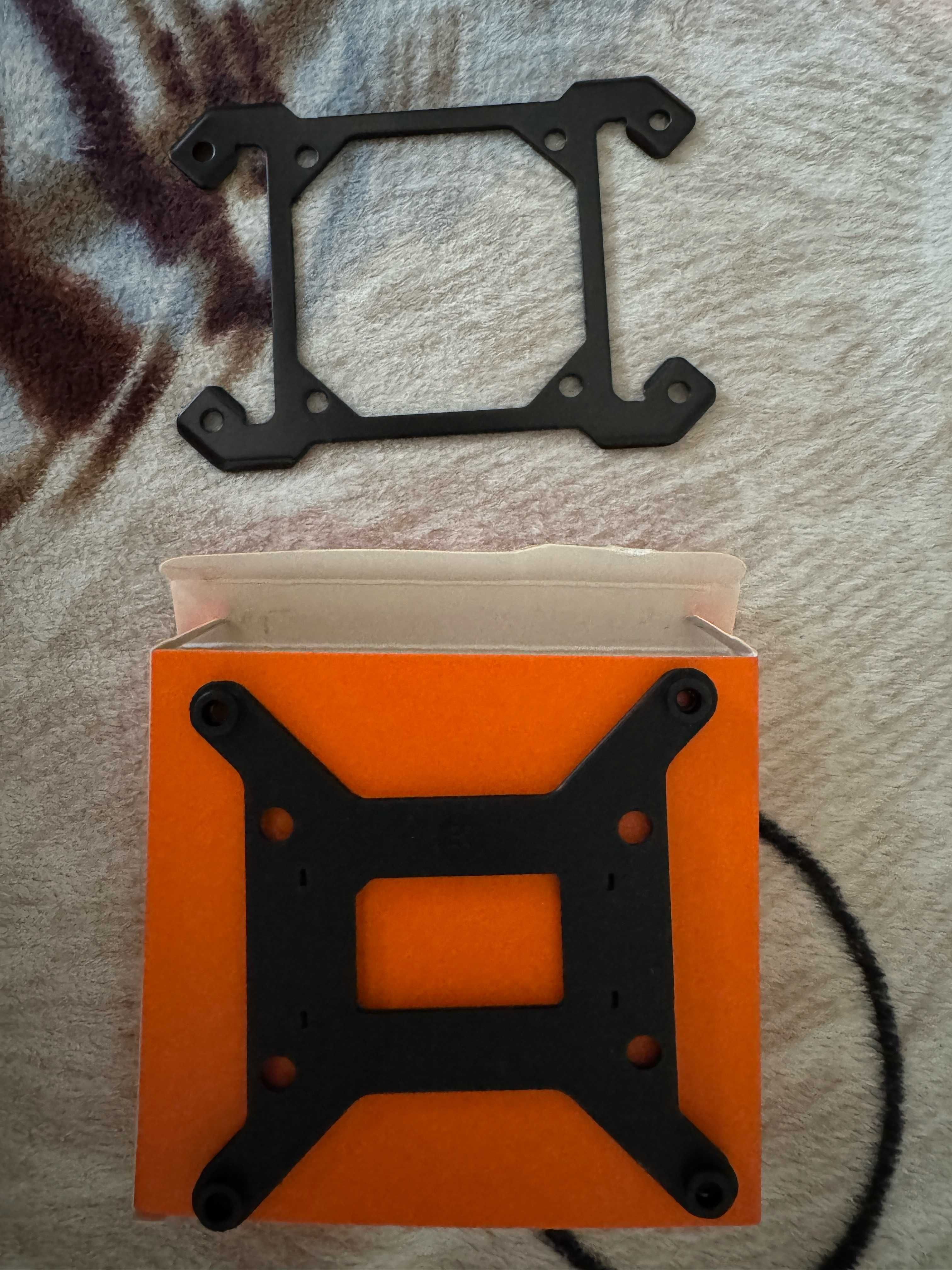 EKWB Nucleus AIO CR240 LUX D