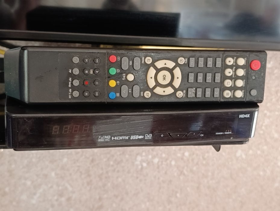 Продается Тюнер "Dreamsky HD4X"