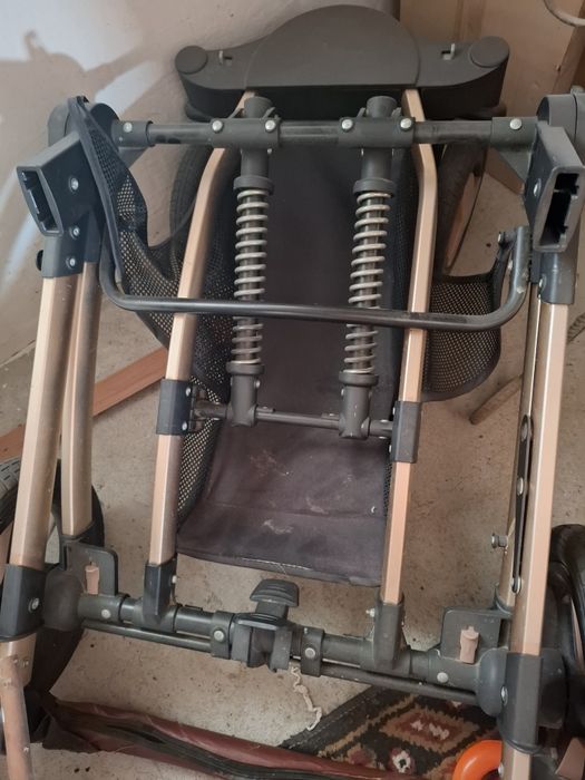 Vând cărucior copii