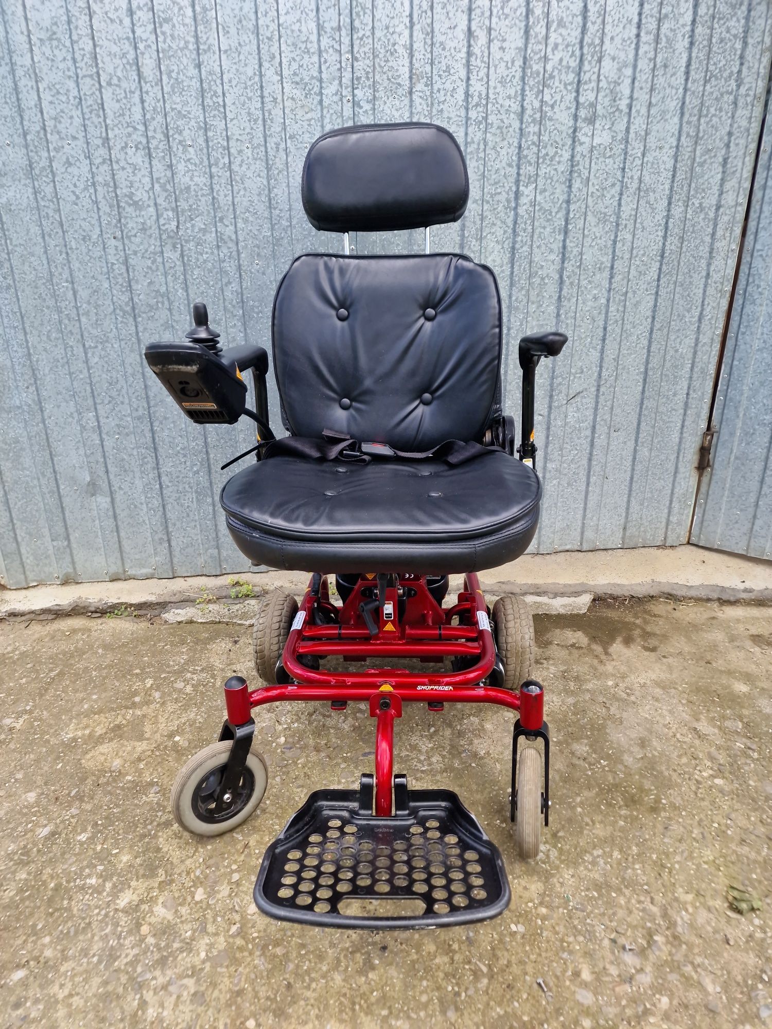 Carut electric Shoprider persoane handicap dizabilitati