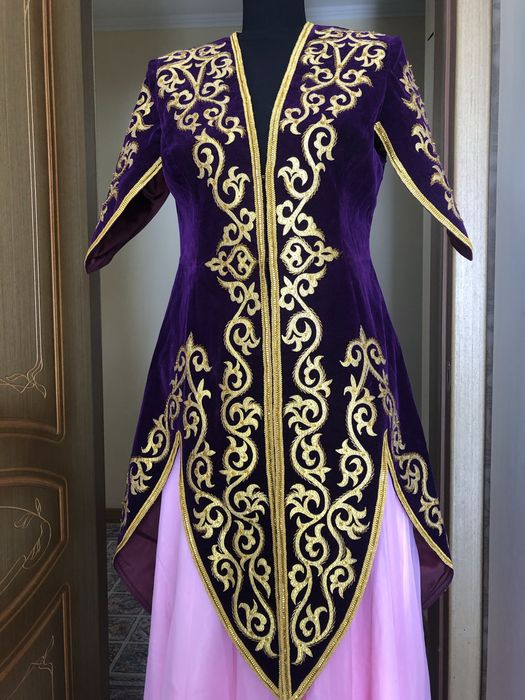 Казахская национальная одежда.