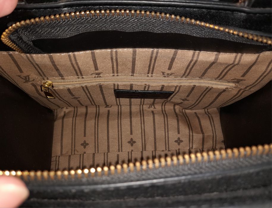 Сумка LV в хорошем состоянии и качестве